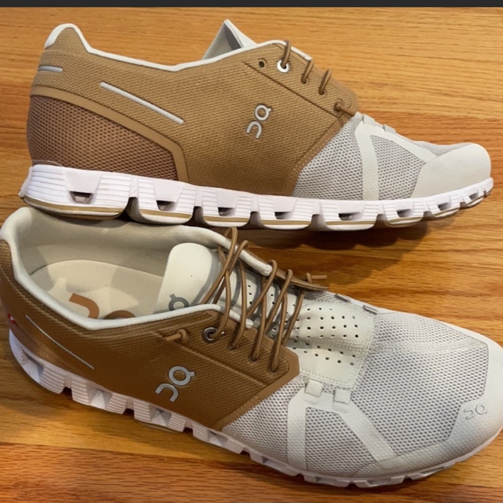 On Cloud Shoes Size 12